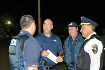 Cientos de policías protestan por primera vez en Puerto Rico